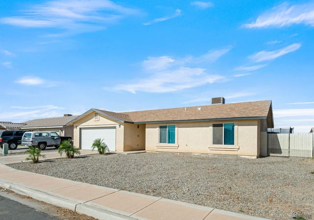 1377 S Fresno Ave, Somerton, AZ 85350