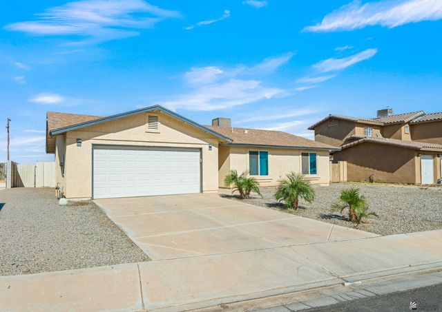 1377 S Fresno Ave, Somerton, AZ 85350