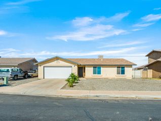 1377 S Fresno Ave, Somerton, AZ 85350