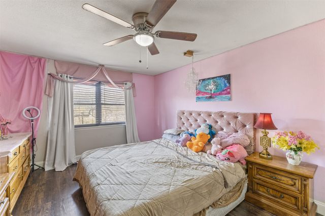 1206 Hillside Drive, Grand Prairie, TX 75051