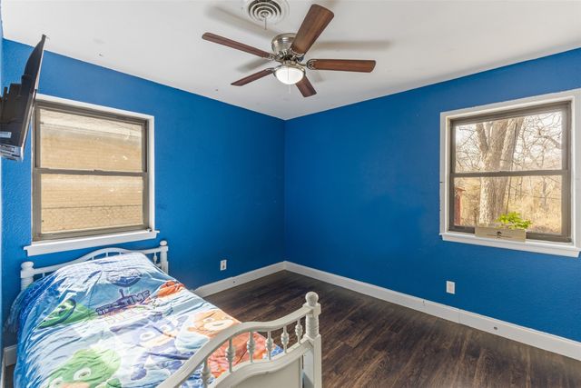 1206 Hillside Drive, Grand Prairie, TX 75051