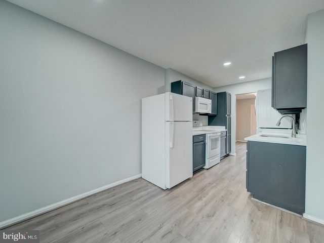 2048 N ANVIL LN, Temple Hills, MD 20748