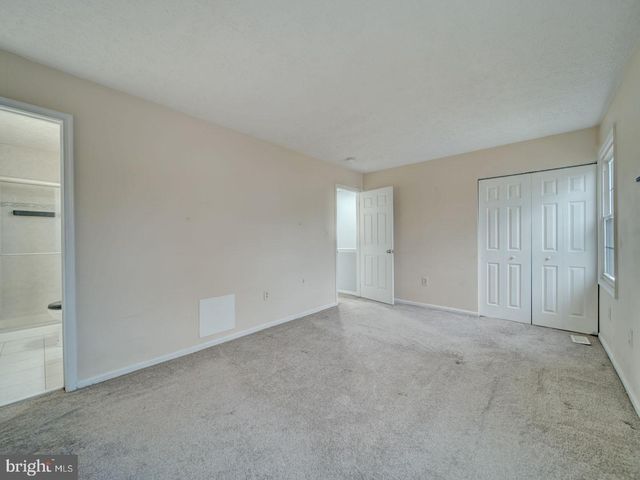 2048 N ANVIL LN, Temple Hills, MD 20748