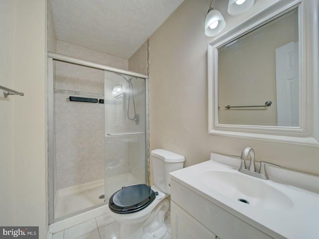 2048 N ANVIL LN, Temple Hills, MD 20748