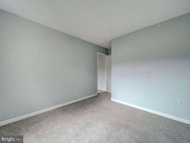 2048 N ANVIL LN, Temple Hills, MD 20748