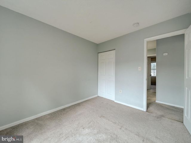 2048 N ANVIL LN, Temple Hills, MD 20748