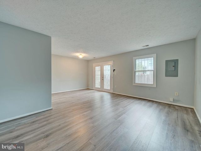 2048 N ANVIL LN, Temple Hills, MD 20748