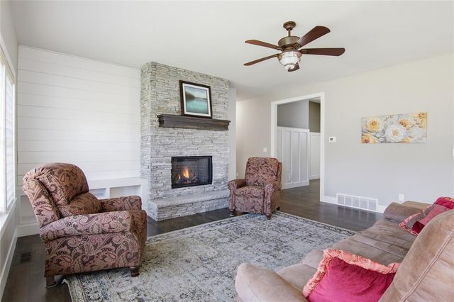 4521 Harless Road, Eau Claire, WI 54701