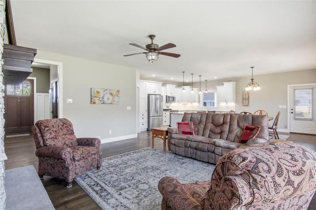 4521 Harless Road, Eau Claire, WI 54701