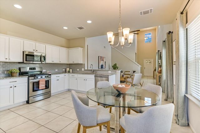 2027 Langdale LN, Austin, TX 78754