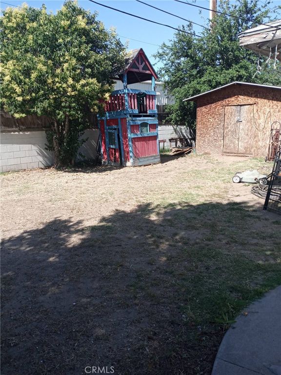 Image 1 of property listing at 2619 E Buckingham, Fresno, CA 93726