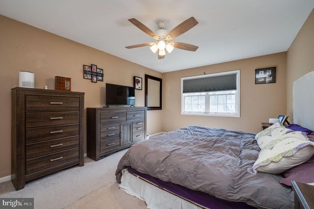 512 CANVASBACK CT, Birdsboro, PA 19508