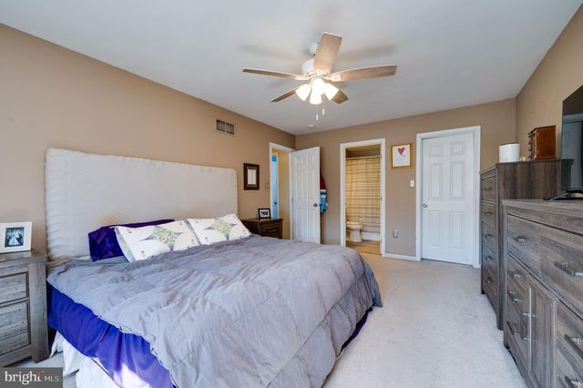 512 CANVASBACK CT, Birdsboro, PA 19508