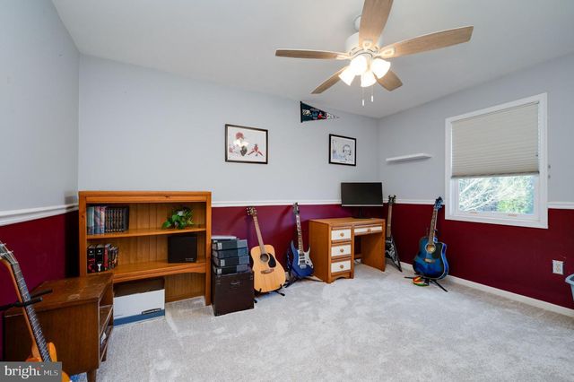 512 CANVASBACK CT, Birdsboro, PA 19508