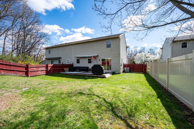 512 CANVASBACK CT, Birdsboro, PA 19508