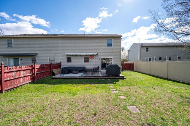 512 CANVASBACK CT, Birdsboro, PA 19508