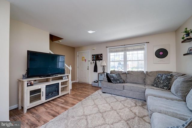 512 CANVASBACK CT, Birdsboro, PA 19508