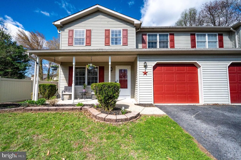 512 CANVASBACK CT, Birdsboro, PA 19508
