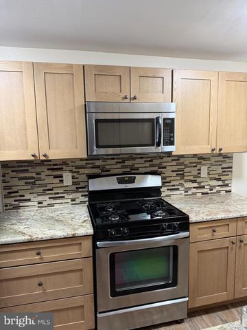 8437 FAYETTE ST, Philadelphia, PA 19150