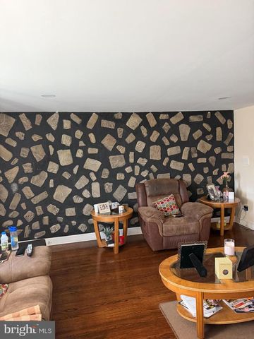 8437 FAYETTE ST, Philadelphia, PA 19150