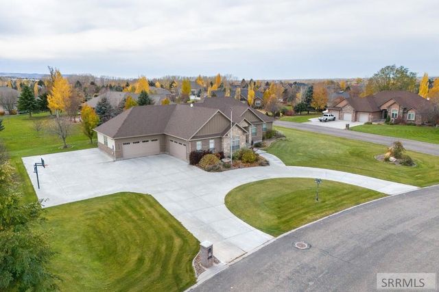 6138 Pheasant Drive, Ammon, ID 83401