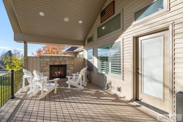 6138 Pheasant Drive, Ammon, ID 83401