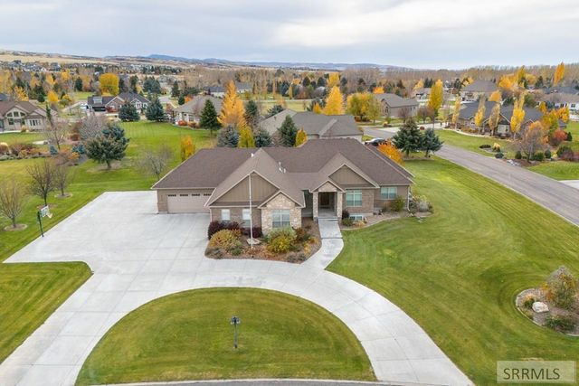 6138 Pheasant Drive, Ammon, ID 83401