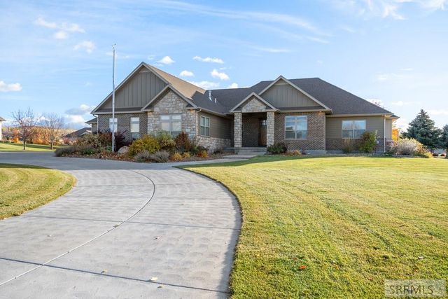 6138 Pheasant Drive, Ammon, ID 83401