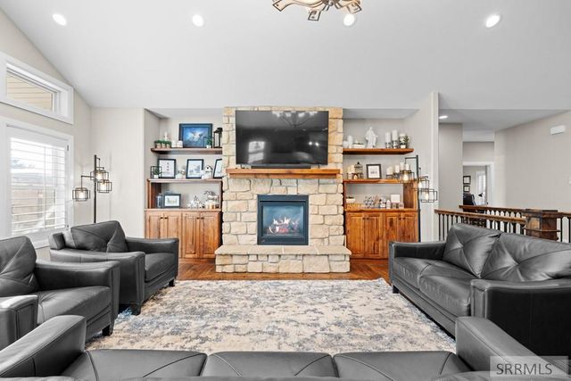 6138 Pheasant Drive, Ammon, ID 83401