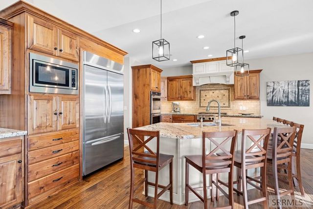 6138 Pheasant Drive, Ammon, ID 83401