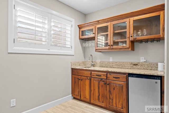 6138 Pheasant Drive, Ammon, ID 83401