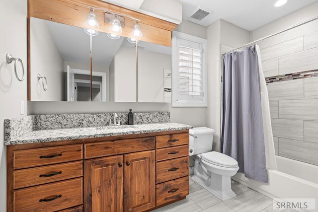 6138 Pheasant Drive, Ammon, ID 83401