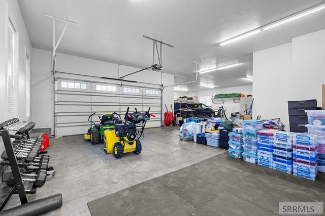 6138 Pheasant Drive, Ammon, ID 83401