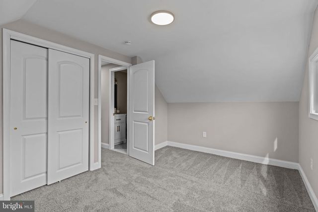 14 IRIS RD, Levittown, PA 19057
