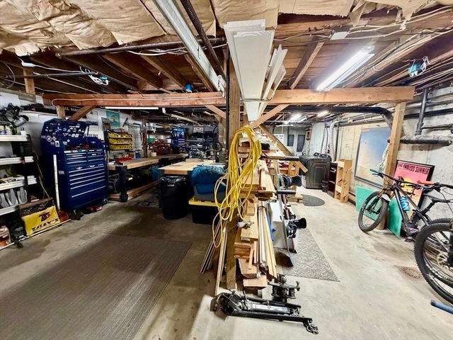 13 Bray Rd, Buckland, MA 01370