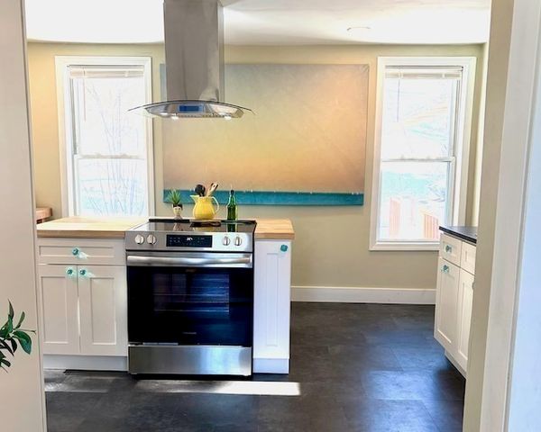 13 Bray Rd, Buckland, MA 01370