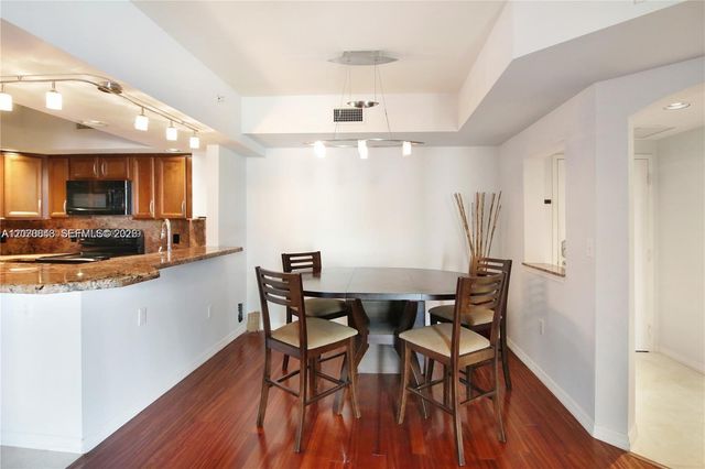 100 N Federal Hwy 1219, Fort Lauderdale, FL 33301