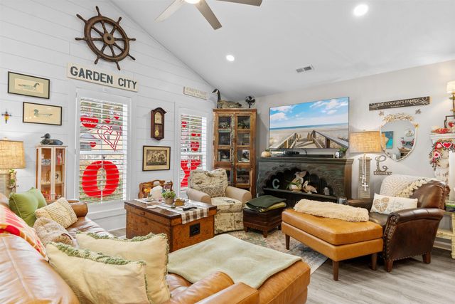 220 Kings Crossing Loop, Garden City Beach, SC 29576