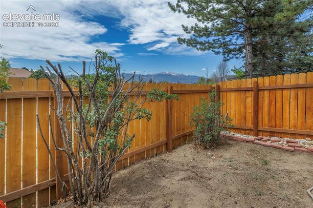 5223 Solar Ridge Drive, Colorado Springs, CO 80917