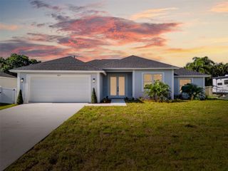 1014 SW Fisherman Ave, Port St Lucie, FL 34953