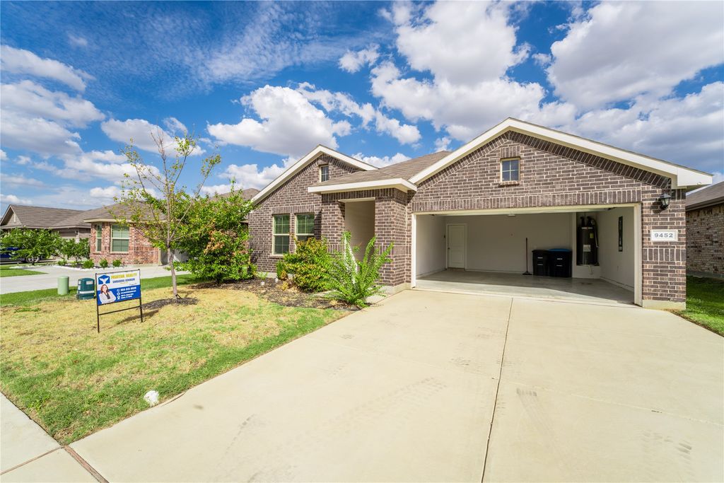 9452 Firedog Drive, Fort Worth, TX 76131 — photo 2