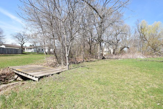 6807 S Pennsylvania AVENUE, Oak Creek, WI 53154