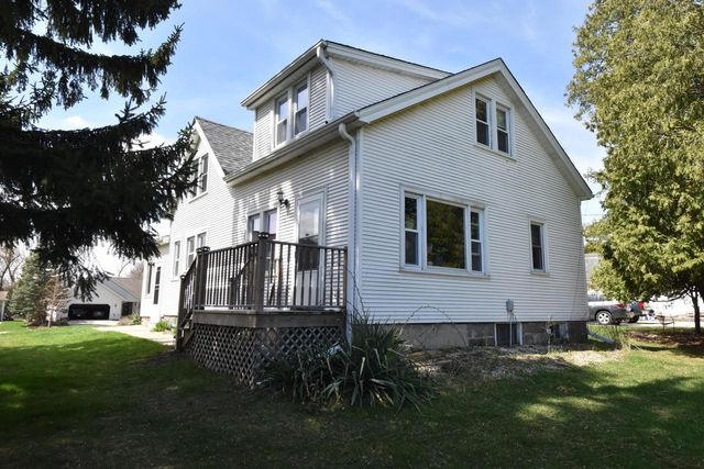 6807 S Pennsylvania AVENUE, Oak Creek, WI 53154