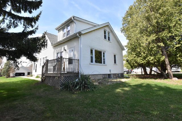 6807 S Pennsylvania AVENUE, Oak Creek, WI 53154