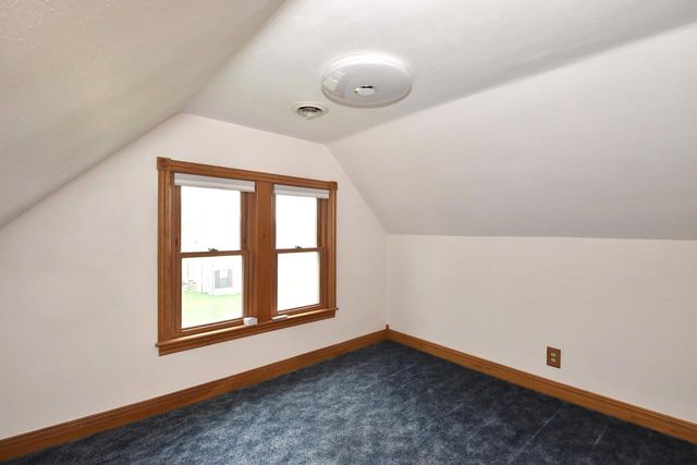 6807 S Pennsylvania AVENUE, Oak Creek, WI 53154