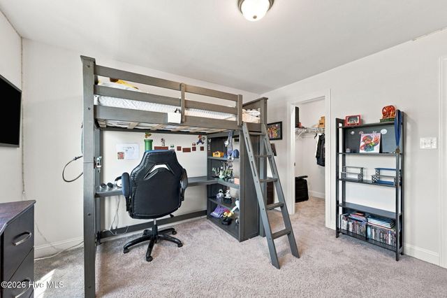 517 White Shoal Way, Sneads Ferry, NC 28460