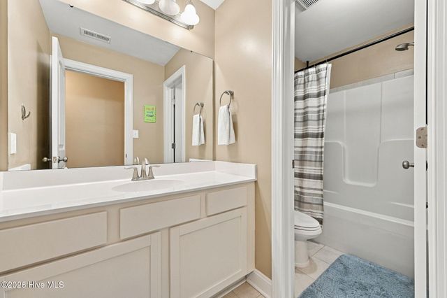 517 White Shoal Way, Sneads Ferry, NC 28460