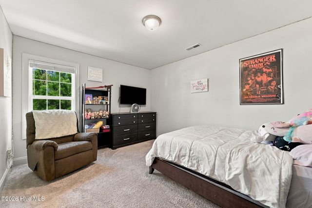 517 White Shoal Way, Sneads Ferry, NC 28460