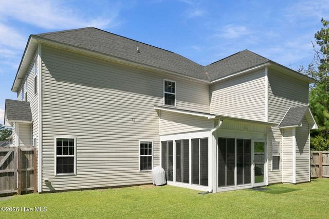 517 White Shoal Way, Sneads Ferry, NC 28460