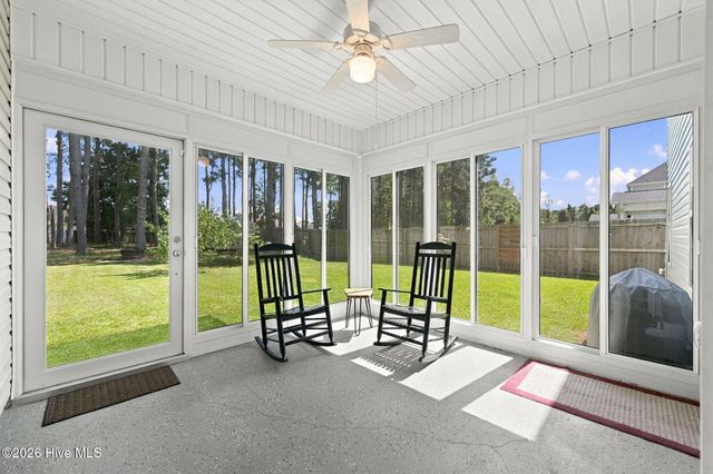 517 White Shoal Way, Sneads Ferry, NC 28460